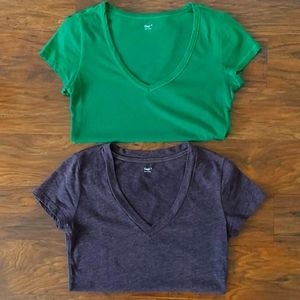 Gap | Bundle of 2 v-neck tees
